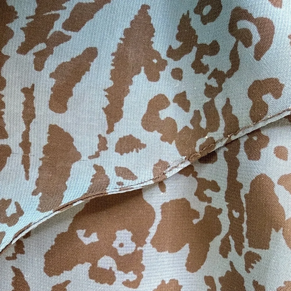 Grace Elements Blue/Blck Animal Print Long Sleeve Roll-Up Tab Blouse Size XL